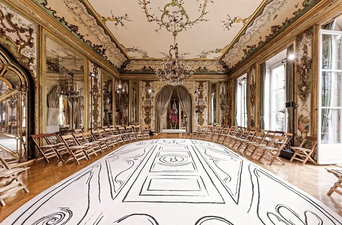 Schiaparelli, Ready-to-Wear SS24, Italian Embassy, rue de Varenne